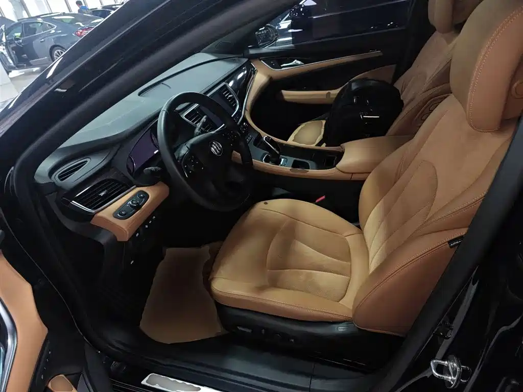 Buick LaCrosse 2018 Model 20T Luxury Edition фото 15