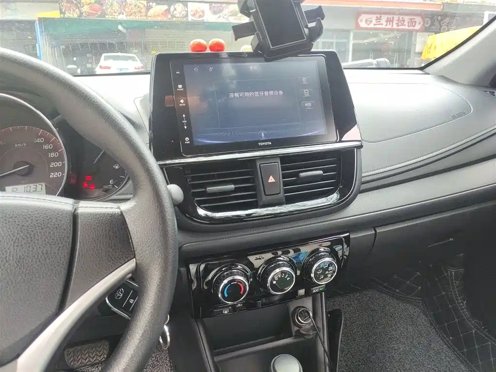 Toyota Vios FS 2021 1.5L CVT Fengchi Edition фото 6