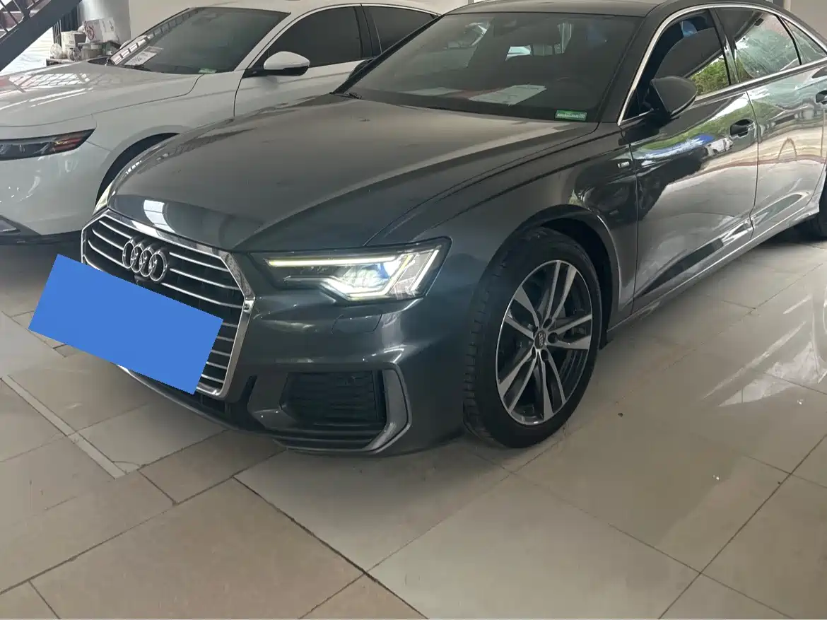 Audi A6L 2021 40 TFSI Luxury Sport фото 3