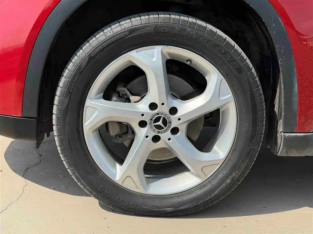 Mercedes-Benz GLA 2018 GLA 200 Dynamic фото 14