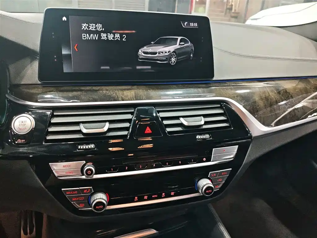 BMW 5 Series 2018 525Li M Sport Package фото 7