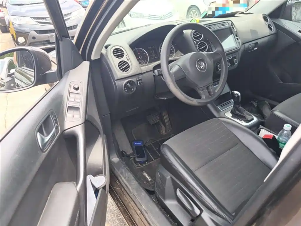 Volkswagen Tiguan 2015 1.8TSI Automatic 2WD Trendline фото 16