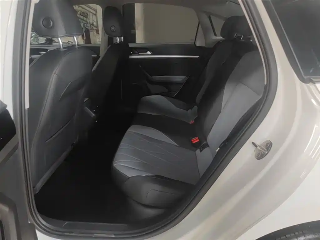 Volkswagen Lavida 2024 Model 1.5L Automatic Starlight 5 Million Edition фото 17