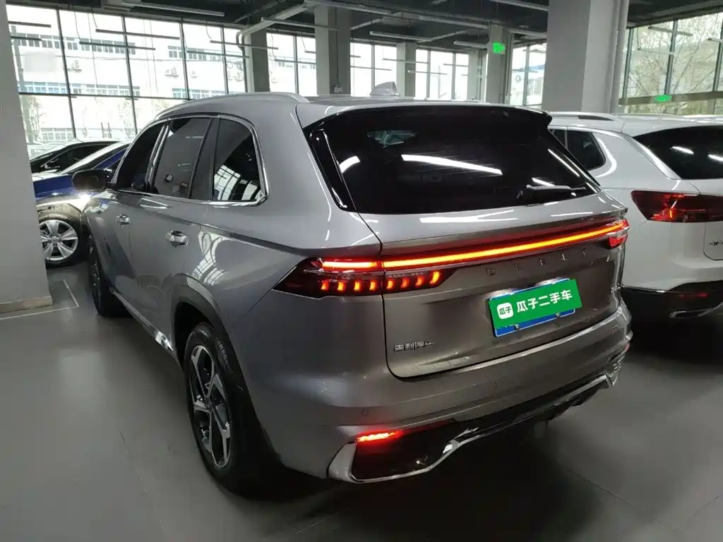 Фото 5 - Geely Monjaro