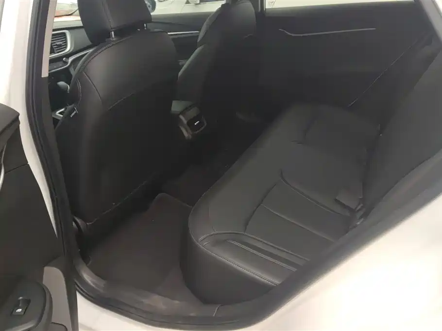 Buick Excelle 2021 Exemplar 1.5L Auto Elite фото 11