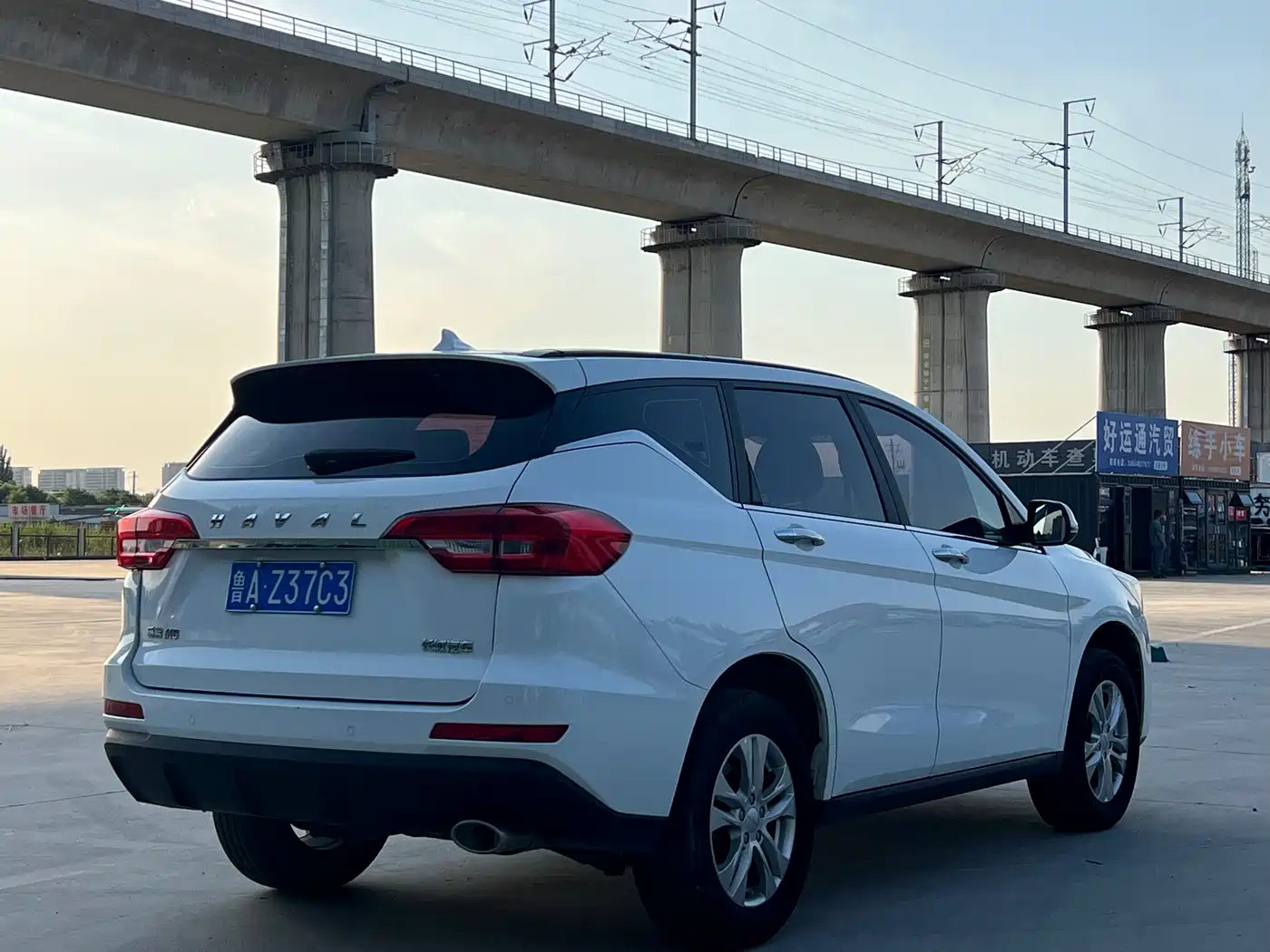 Photo 5 - Haval M6