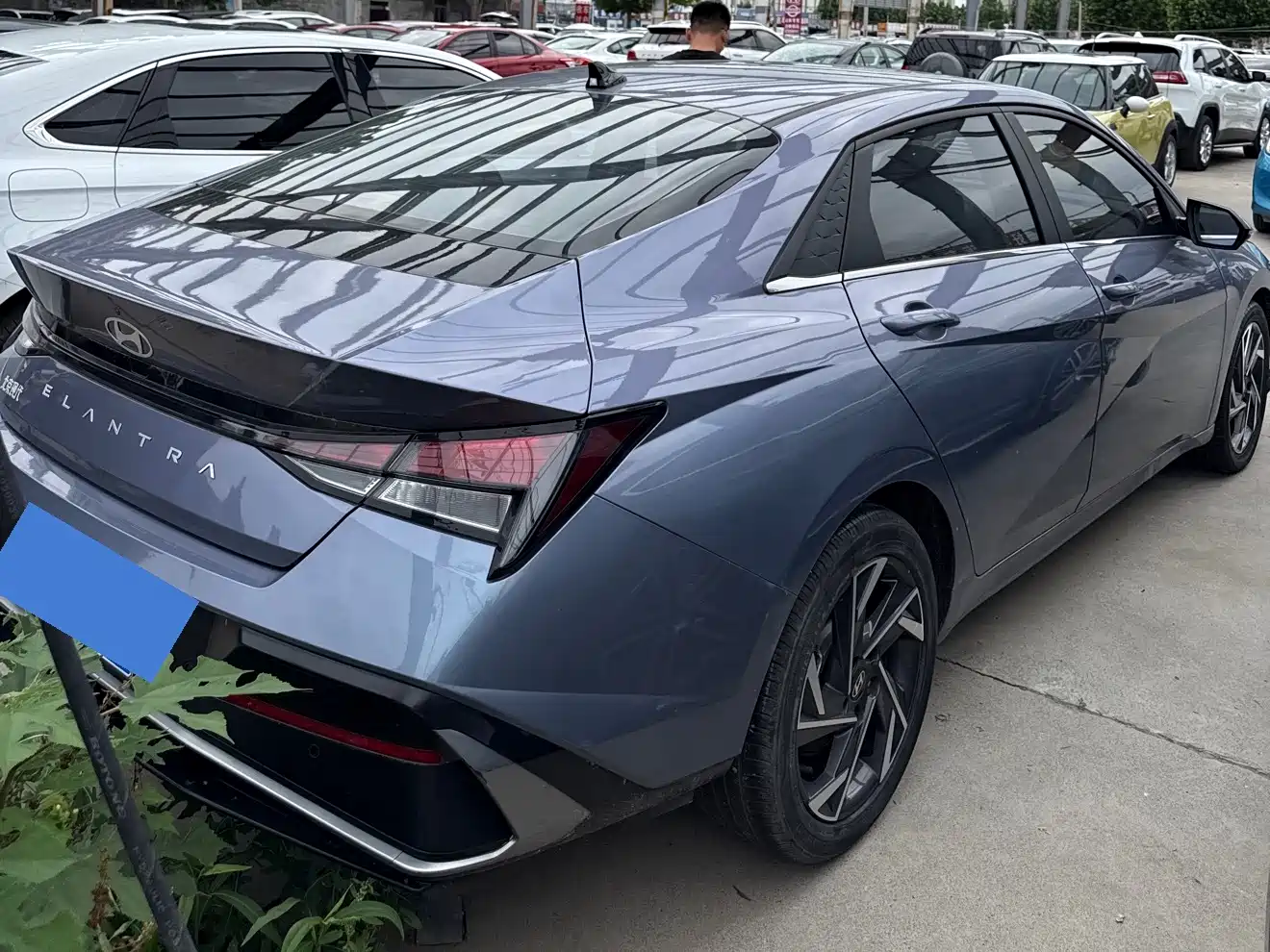 Hyundai Elantra 2023 Model 1.5L CVT LUX Premium Edition фото 7