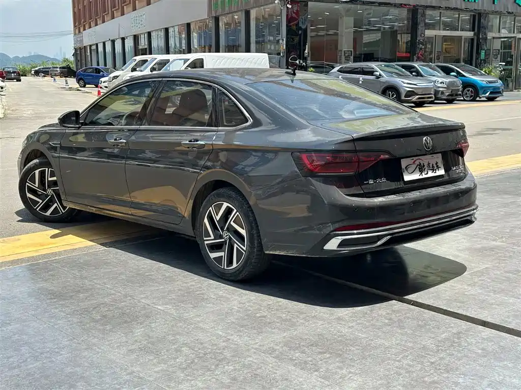Volkswagen Sagitar 2023 300TSI DSG Surpassing Edition фото 7