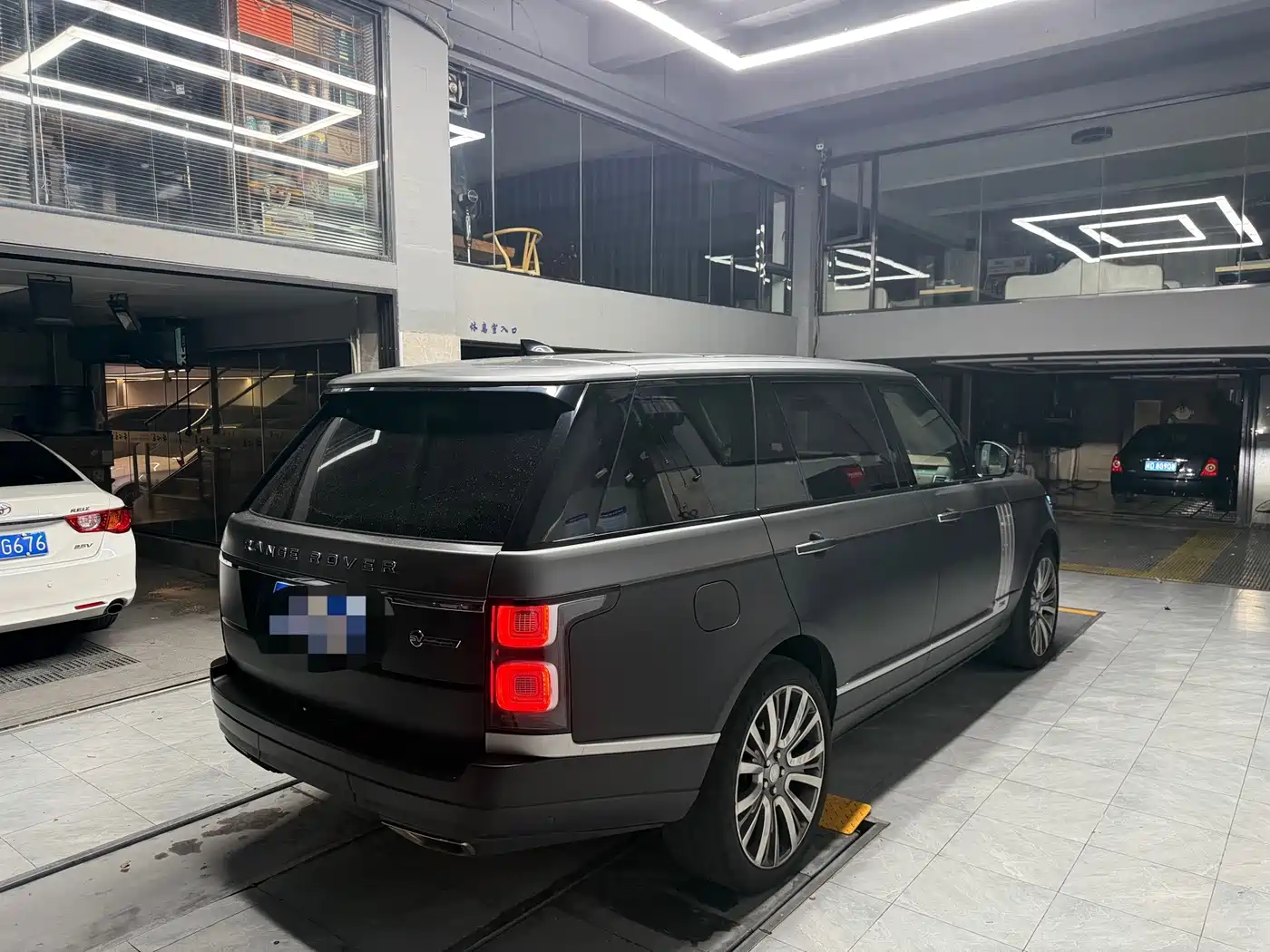 Фото 4 - Land Rover Range Rover