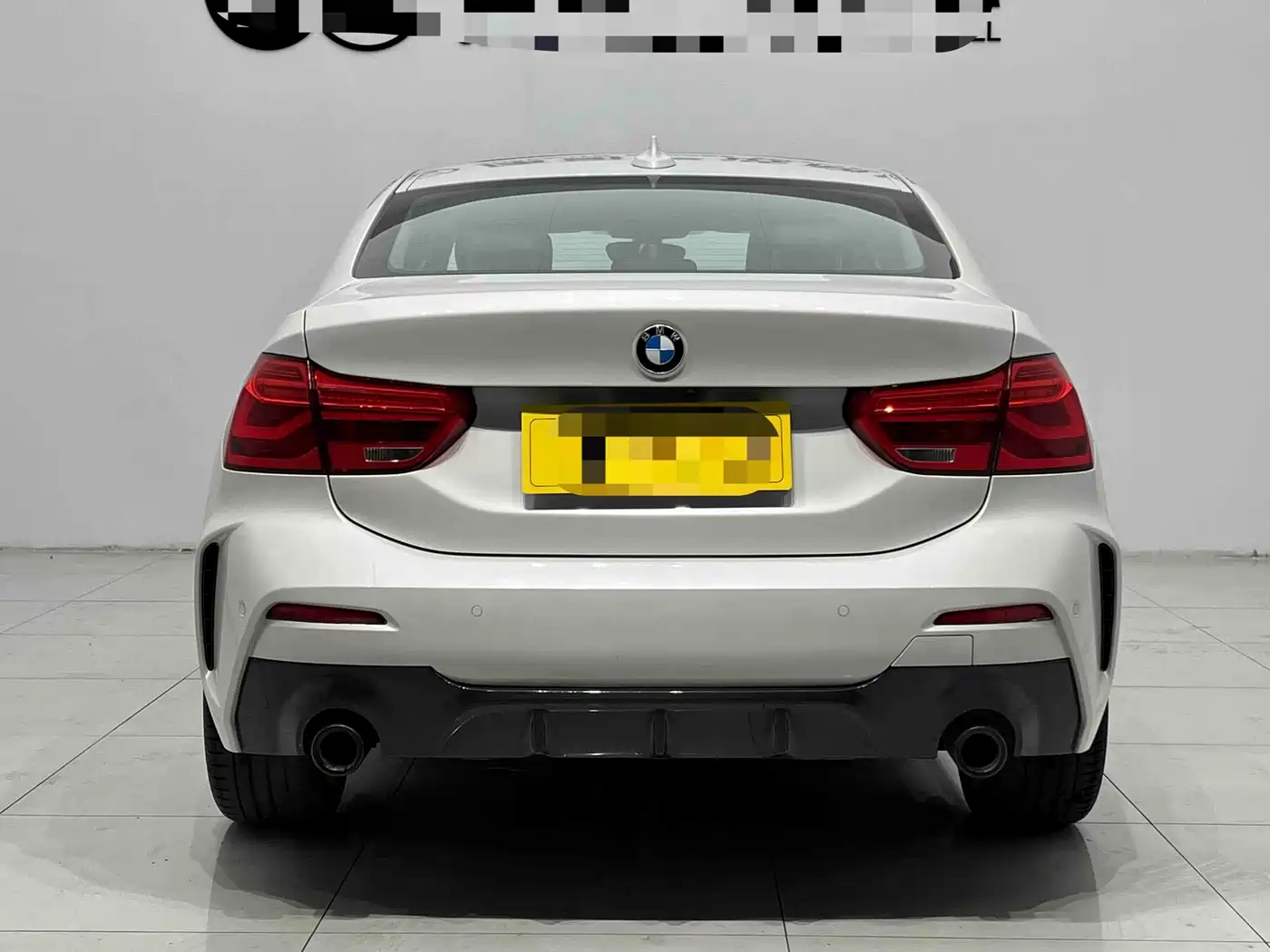 BMW 1 Series 2021 120i M Sport Shadow Edition фото 4