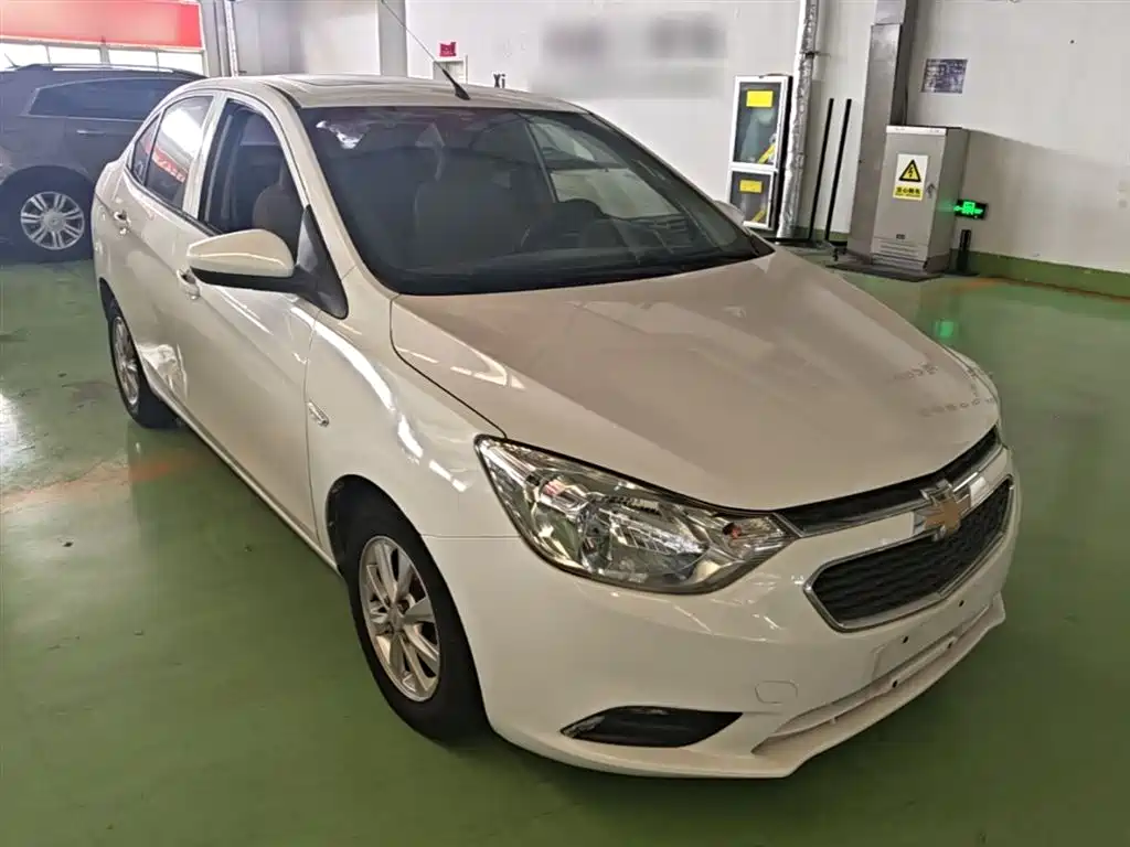 Chevrolet Sail 2015 Sail 3 1.5L Manual Ideal Sunroof Edition фото 4