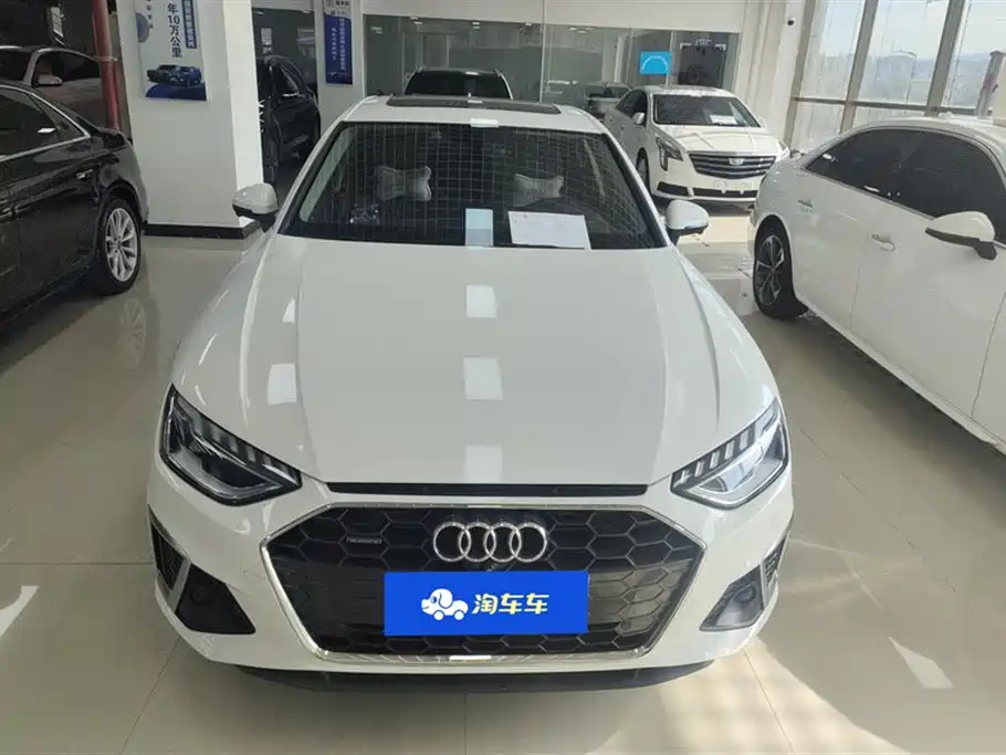 Audi A4L 2020 40 TFSI quattro Luxury Dynamic фото 2