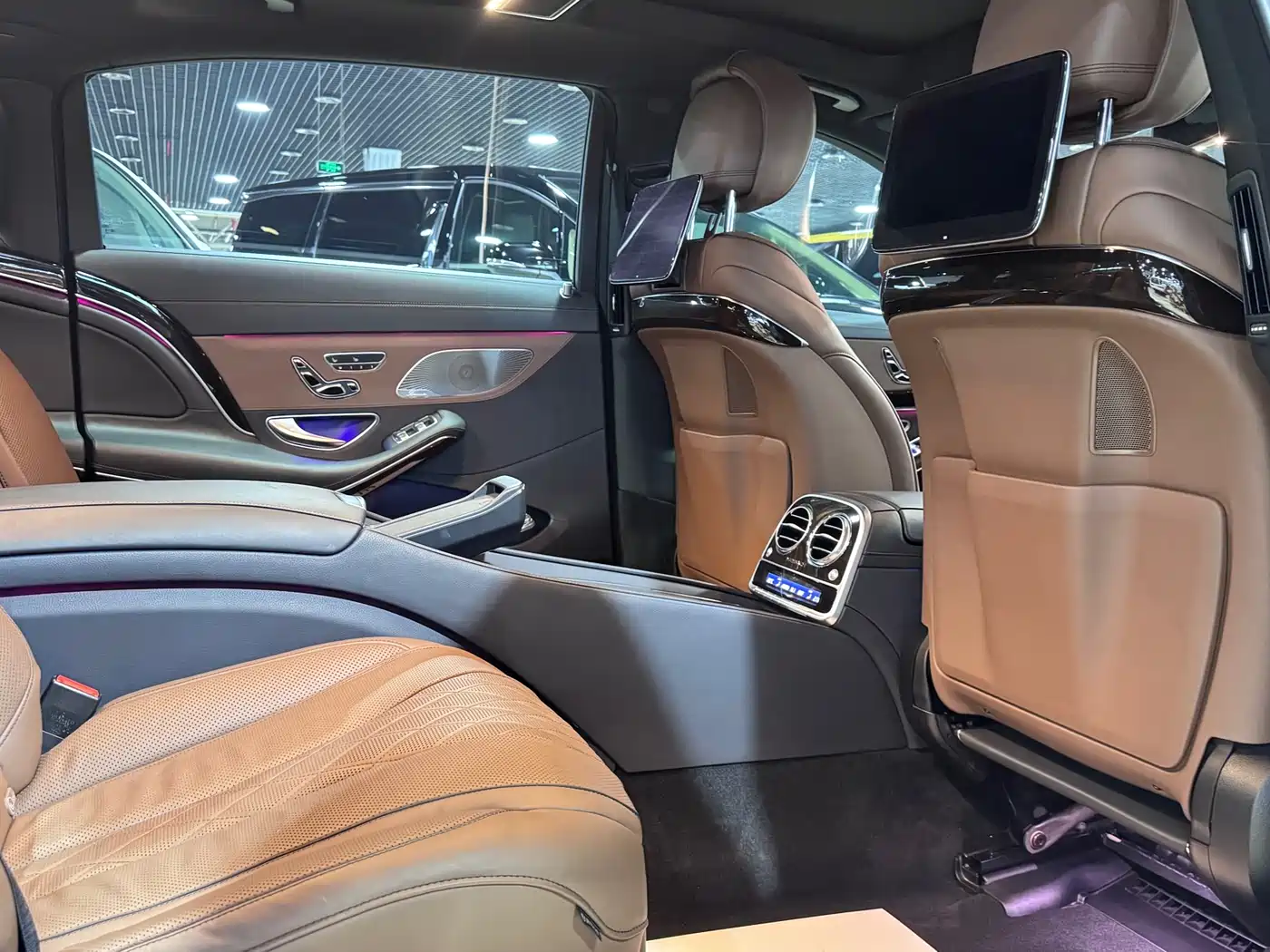 Mercedes-Benz Maybach S-Class 2018 S 560 4MATIC фото 8
