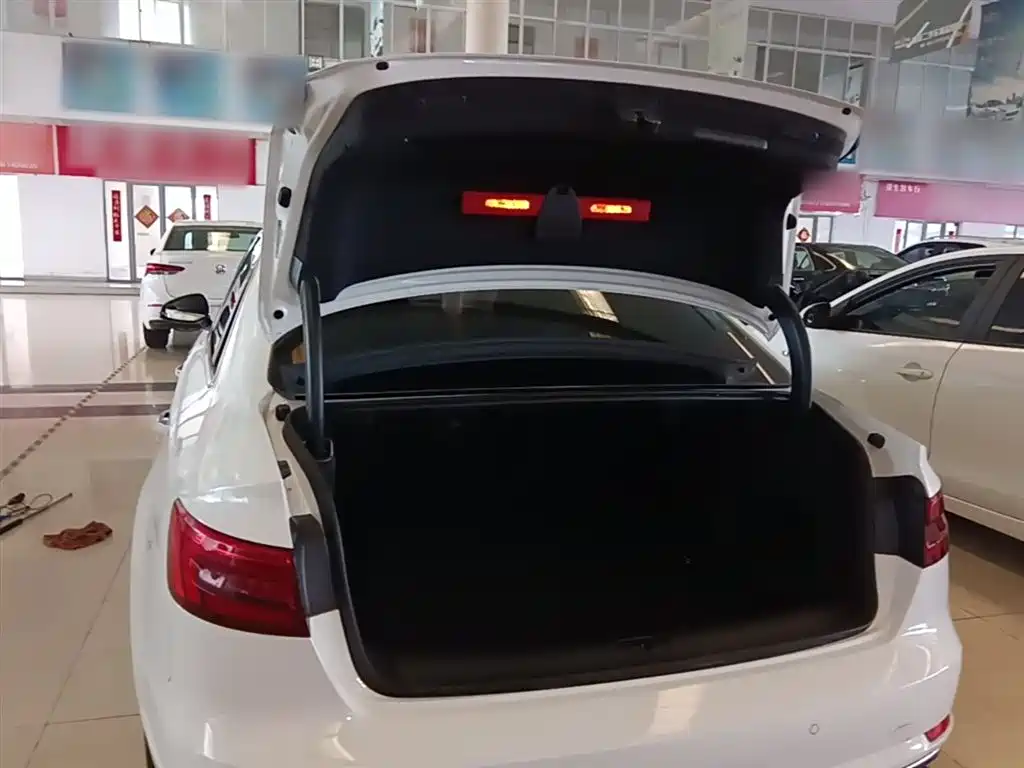 Audi A4L 2017 45 TFSI quattro Style Edition фото 19