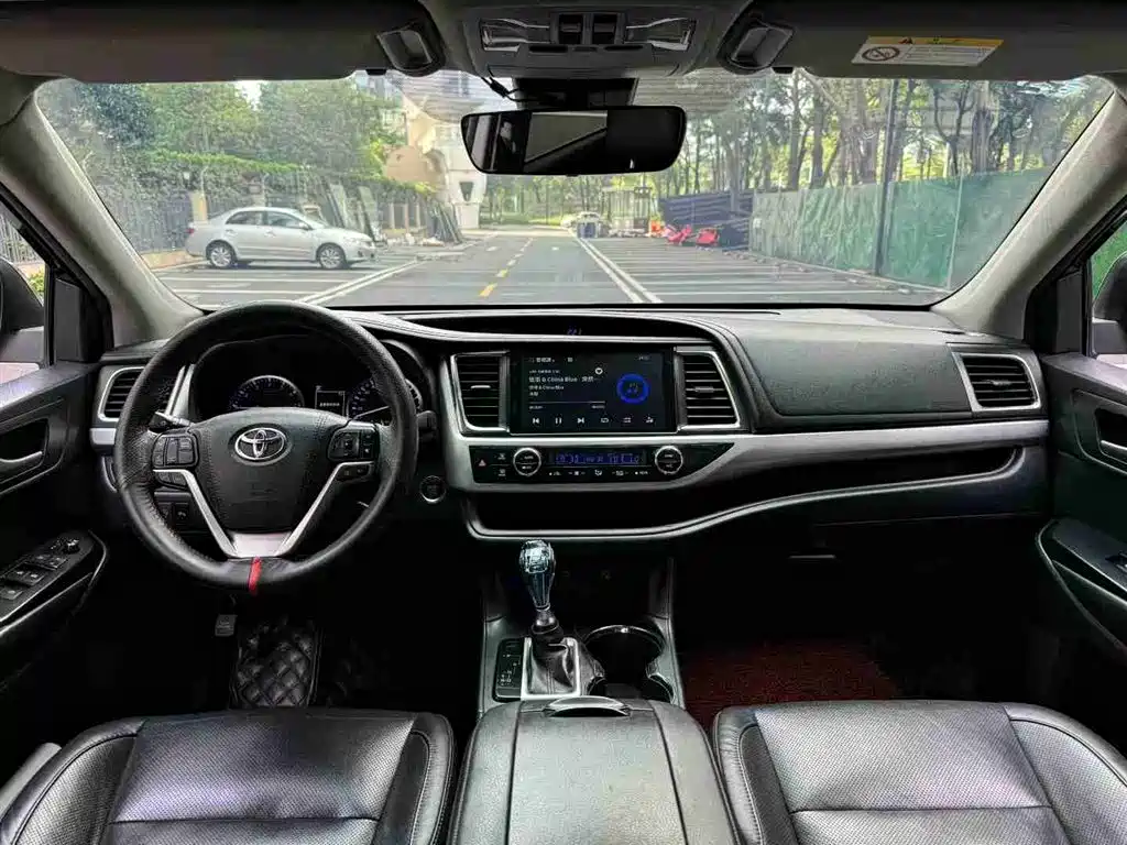 Toyota Highlander 2018 2.0T 2WD Premium 7-seater (China V) фото 8