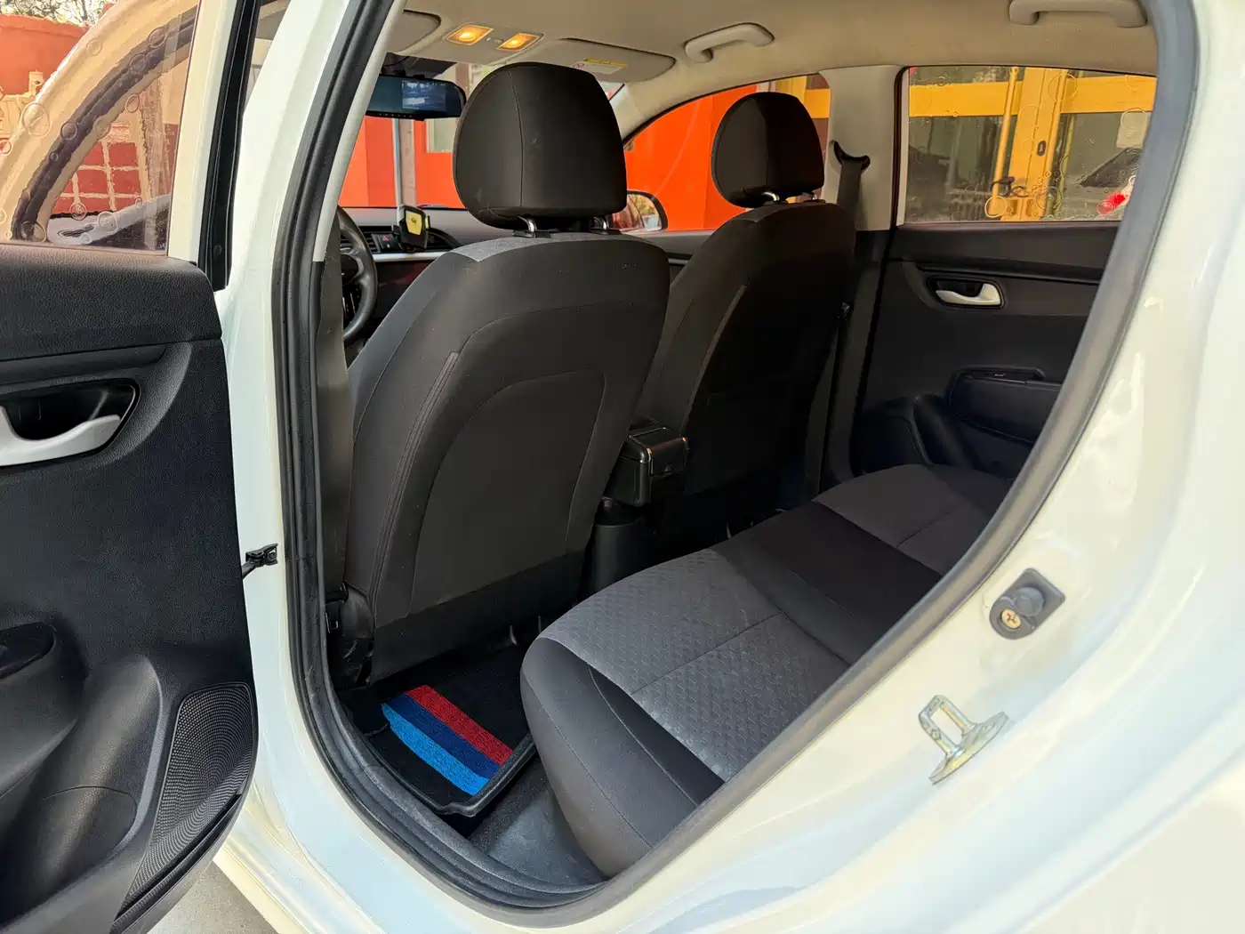 Kia K2 2017 2017 Sedan 1.4L MT GLS