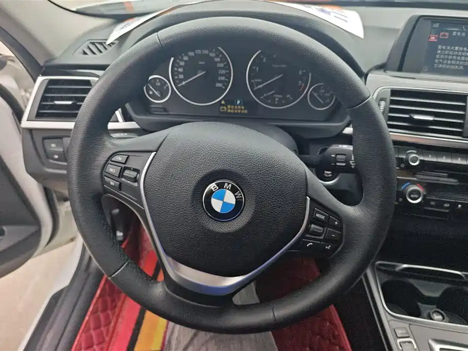 BMW 3 Series 2017 320Li Fashion фото 15