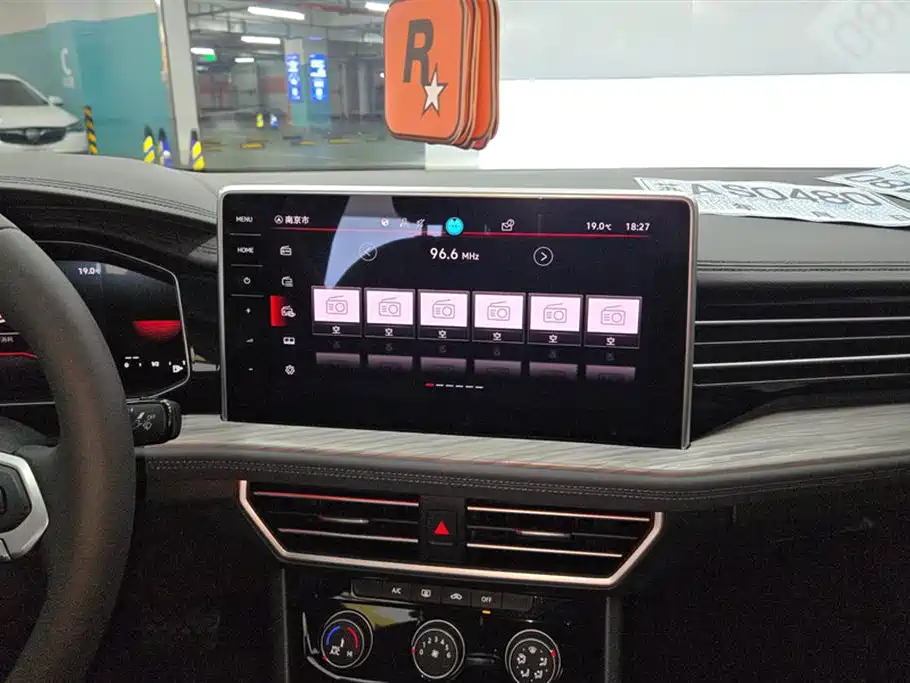 Volkswagen Sagitar 2023 300TSI DSG Surpassing Edition фото 13