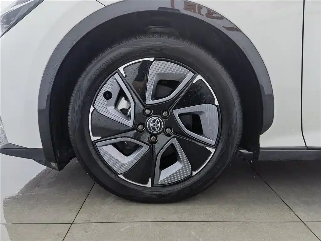 Toyota bZ3 2023 517km Elite PRO фото 17