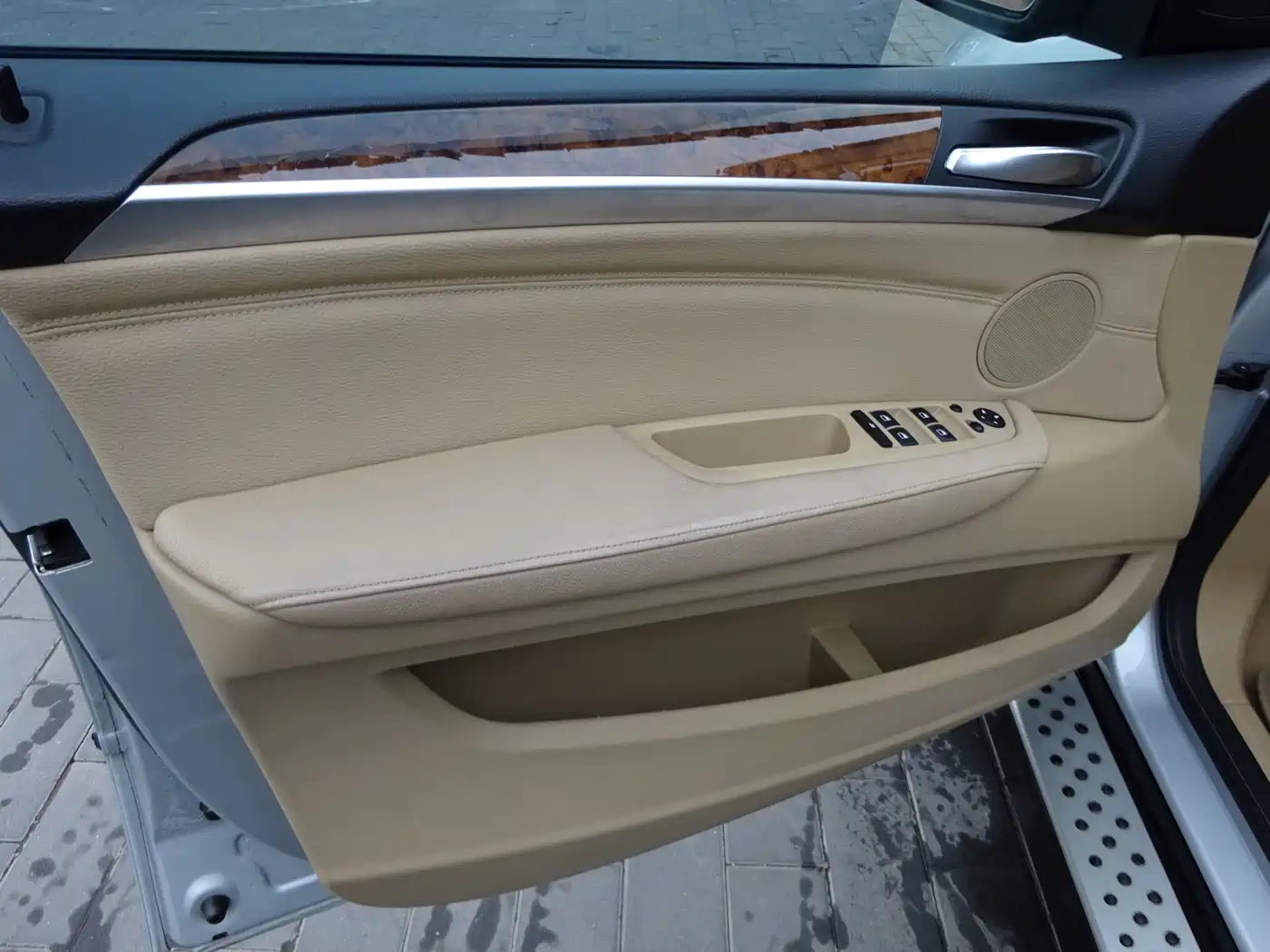BMW X5 (Import) 2011 xDrive35i Leading Edition фото 27