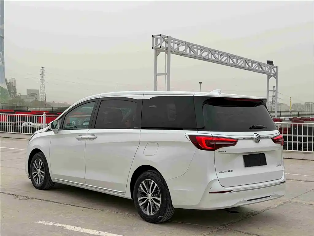 BUICK GL8