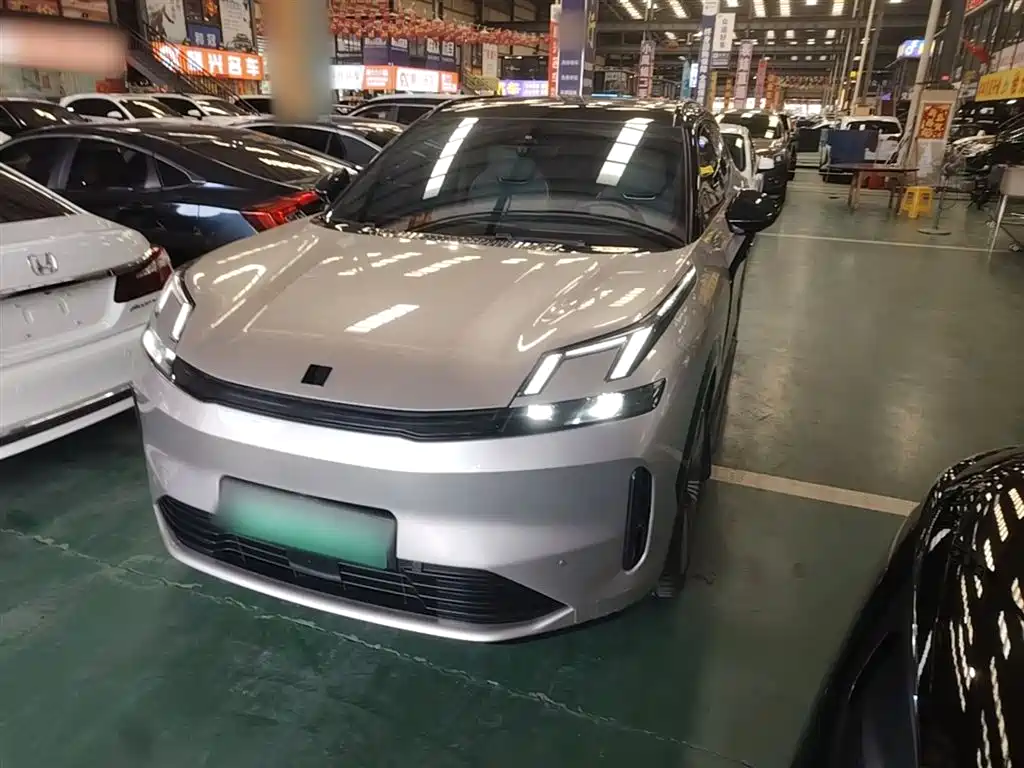 Lynk & Co 08 EM-P 2023 220km 4WD Performance Halo