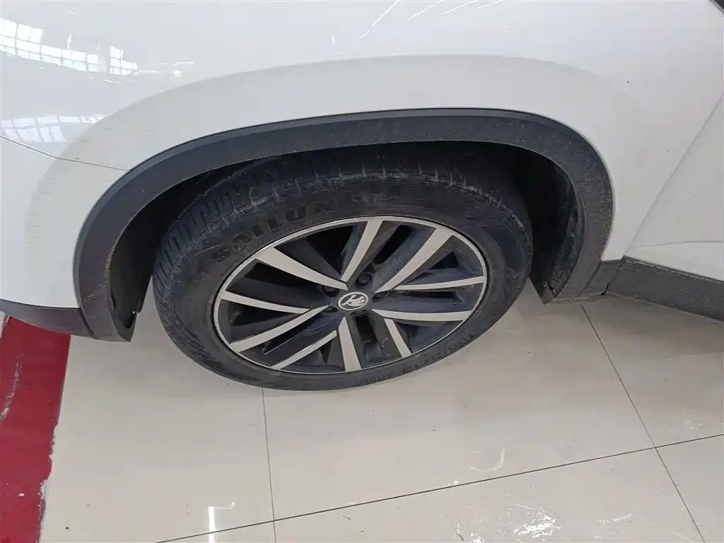 Škoda Kamiq 2021 1.5L Auto Comfort Edition фото 23