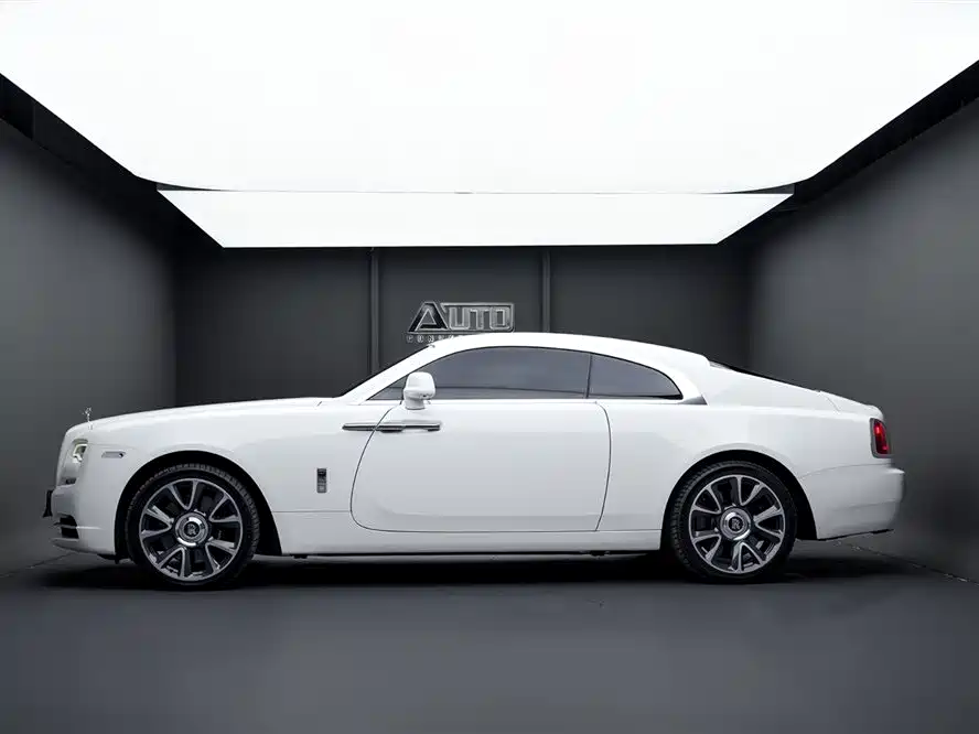 Rolls-Royce Wraith 2018 6.6T Standard фото 3