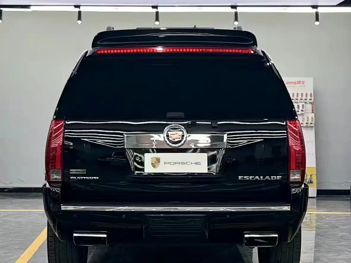 Cadillac Escalade 2013 6.2L ESV Platinum Extended фото 8