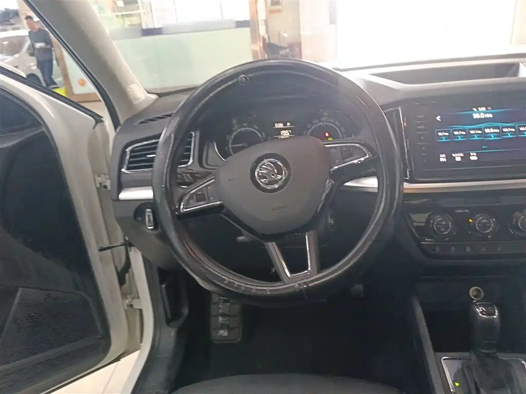 Škoda Kamiq 2021 1.5L Auto Comfort Edition фото 11