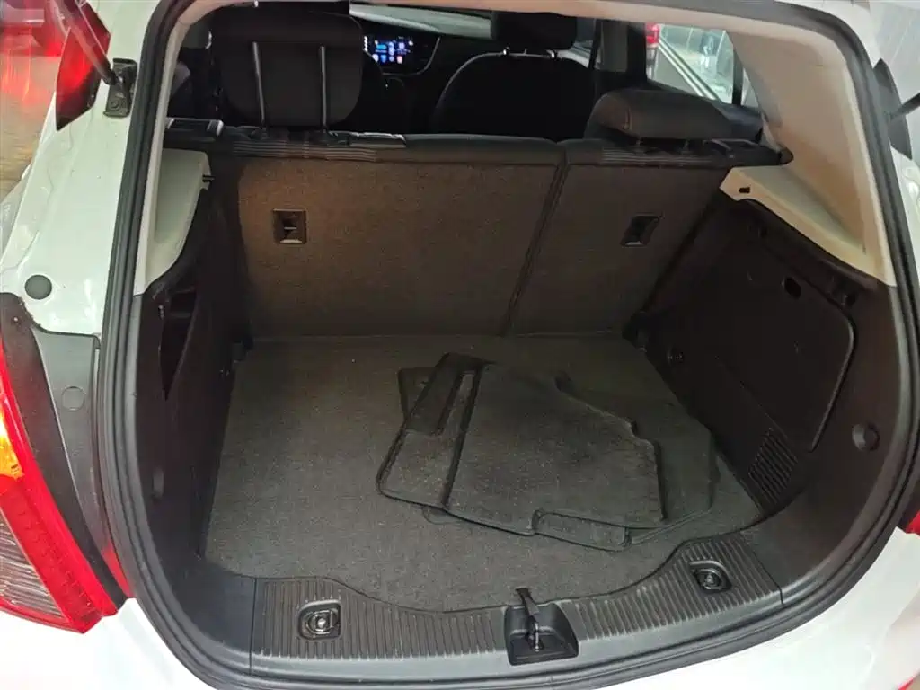 Buick Encore 2017 18T Automatic 2WD Urban Leading фото 19