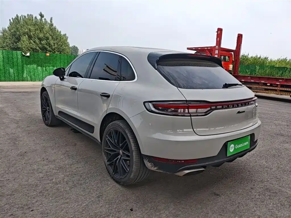 Porsche Macan 2018 Macan 2.0T фото 23
