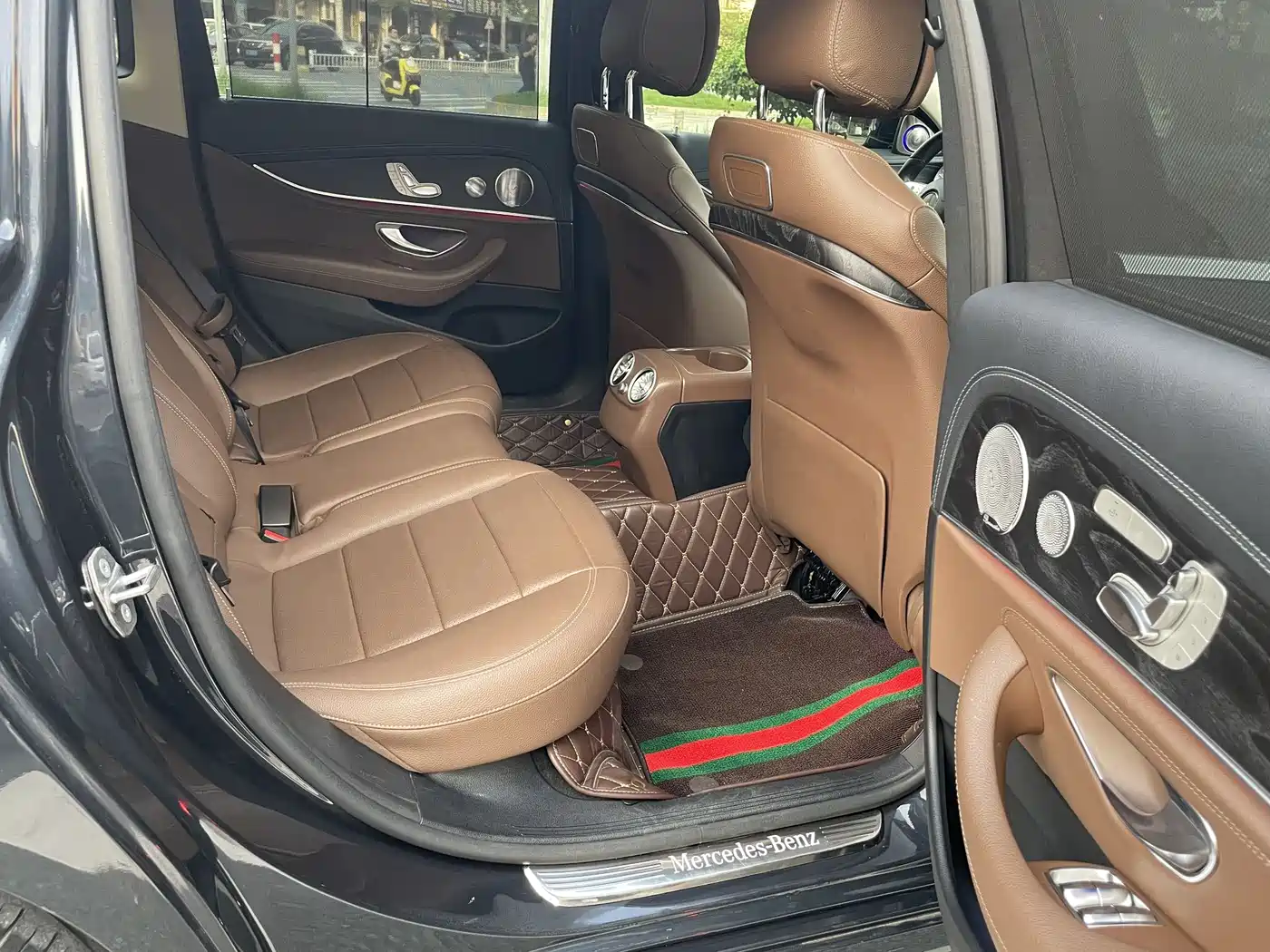 Mercedes-Benz E-Class 2019 Facelift E 300 L Sport Luxury фото 8