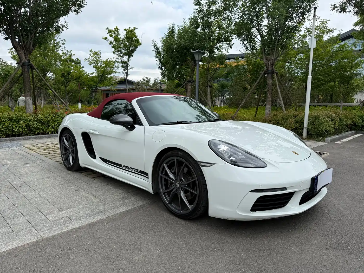 Porsche 718 2019 Boxster T 2.0T фото 3