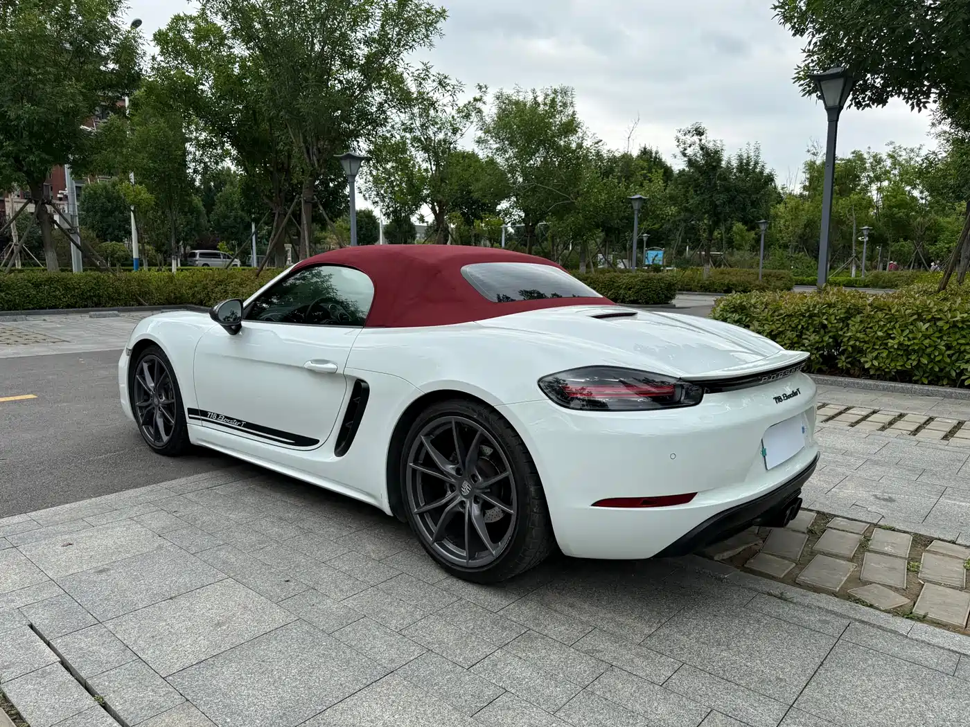 Porsche 718 2019 Boxster T 2.0T фото 4