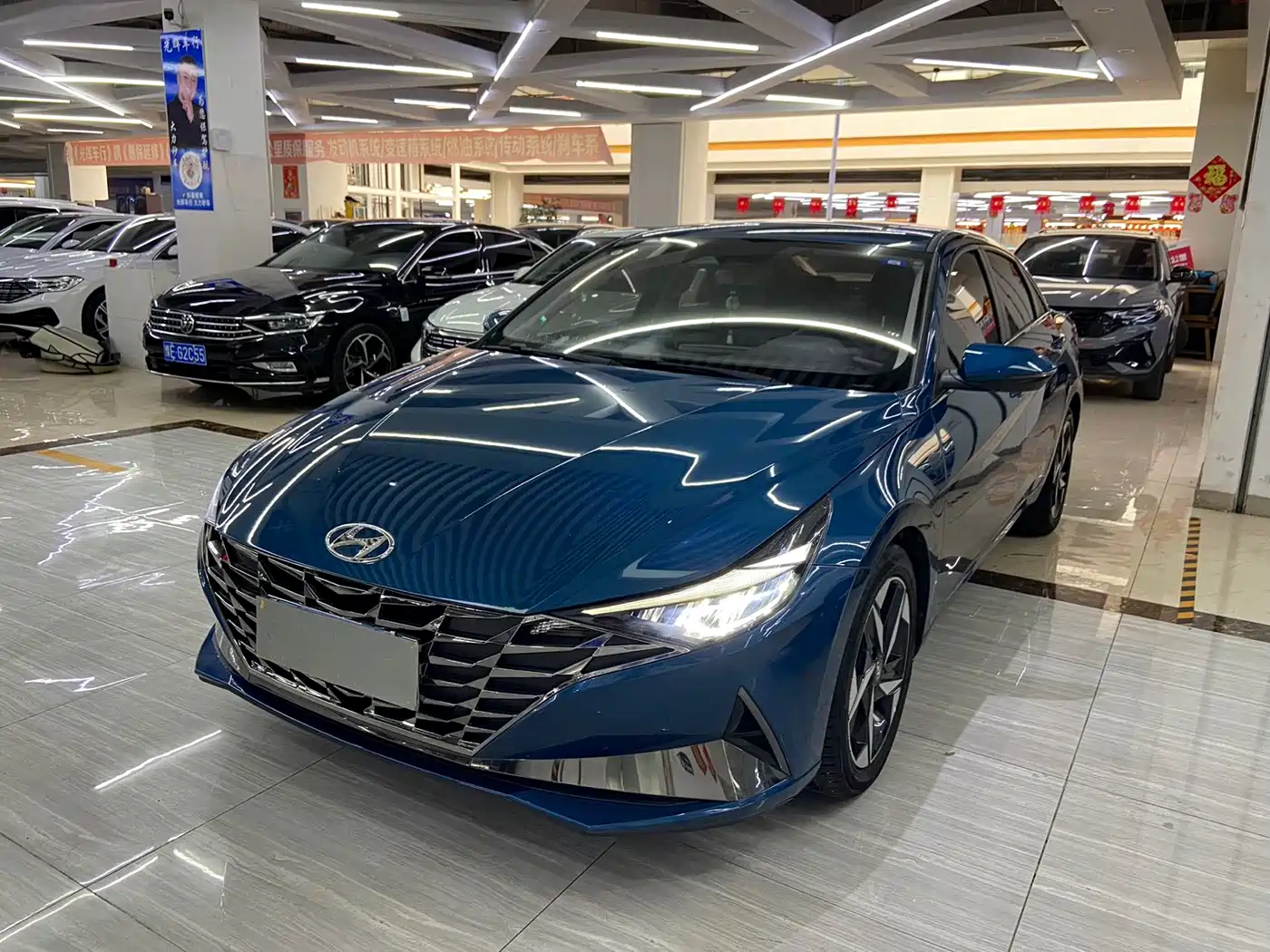 Hyundai Elantra 2022 1.5L CVT LUX Premium Edition