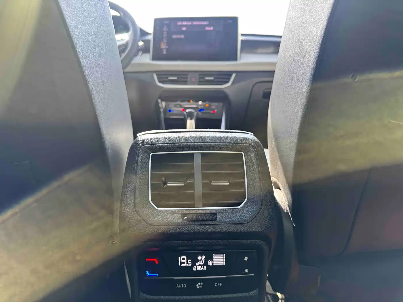 Volkswagen Tayron 2023 280TSI 2WD Luxury Plus Advanced Edition фото 18