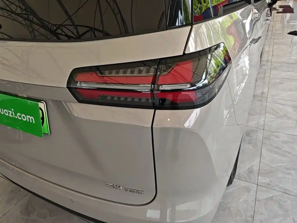 Wuling Motors Xingguang 730 New Energy 2026 2025 Model Plug-in Hybrid Base Version