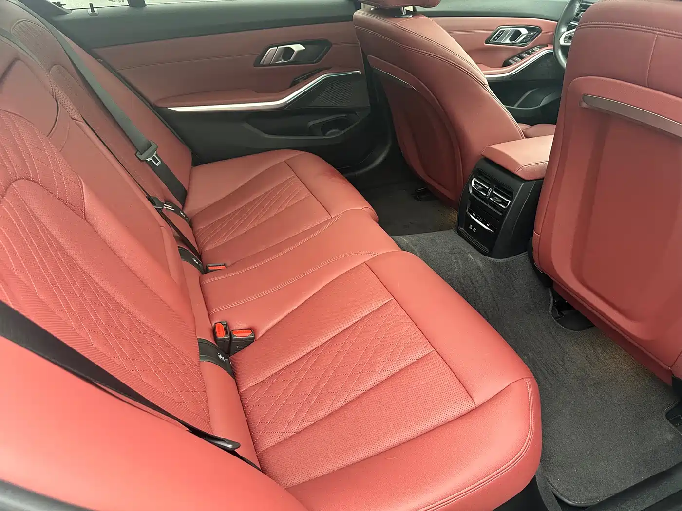 BMW i3 2024 eDrive 35 L фото 11