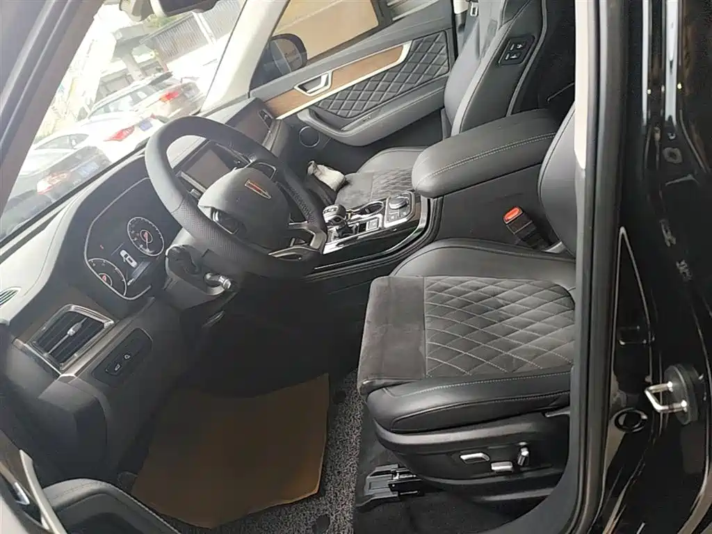 Hongqi HS7 2022 2.0T DCT 2WD ZhiLian QiXiang Edition 7-seater фото 15