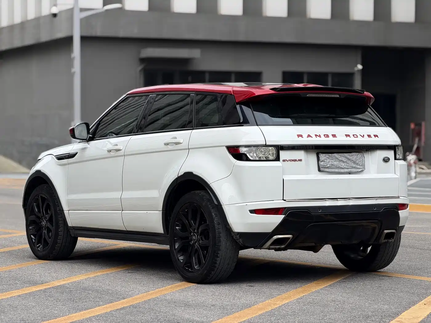 Land Rover Range Rover Evoque (Import) 2015 2.0T NW8 Brit Limited Edition фото 7
