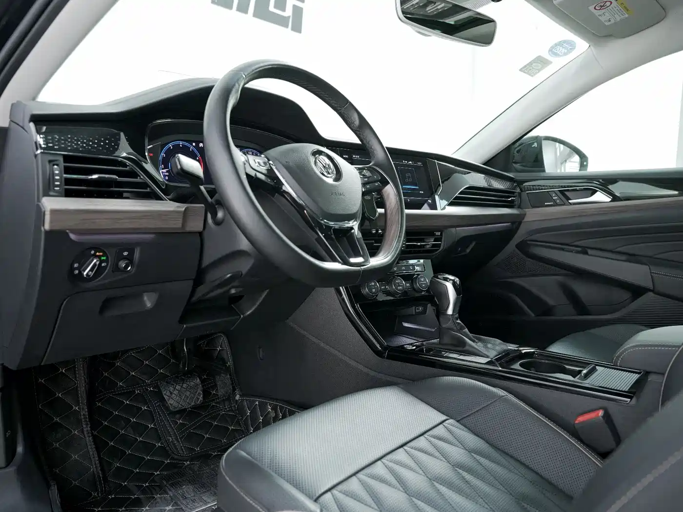 Volkswagen Passat 2019 380TSI Flagship Edition China VI фото 15