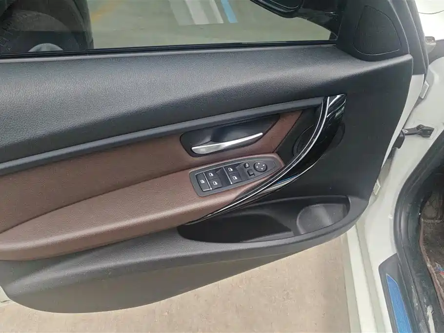 BMW 3 Series 2019 320Li Fashion Type фото 7