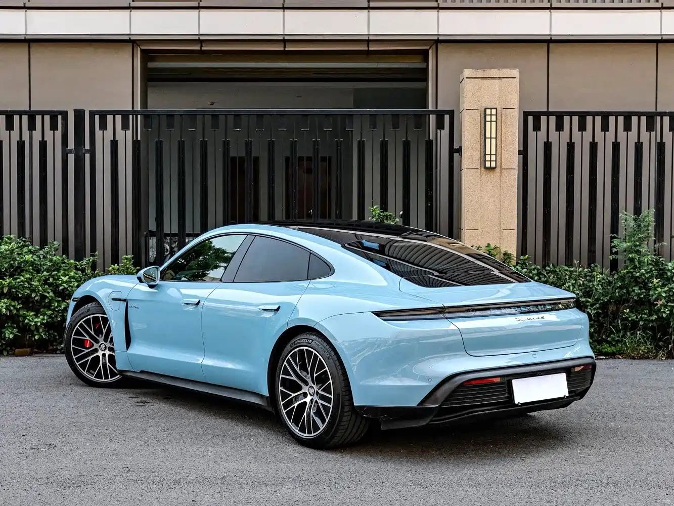 Porsche Taycan 2020 Taycan фото 9