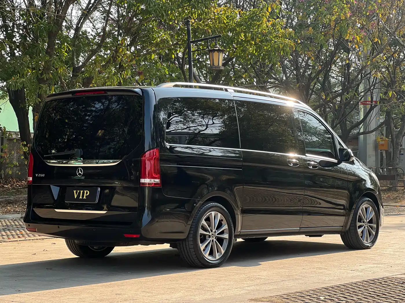 Mercedes-Benz V-Class 2021 V 260 Pilot Edition фото 6