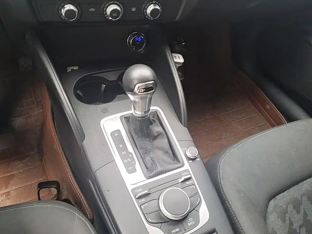 Audi A3 2016 Sportback 35 TFSI Progressive фото 21