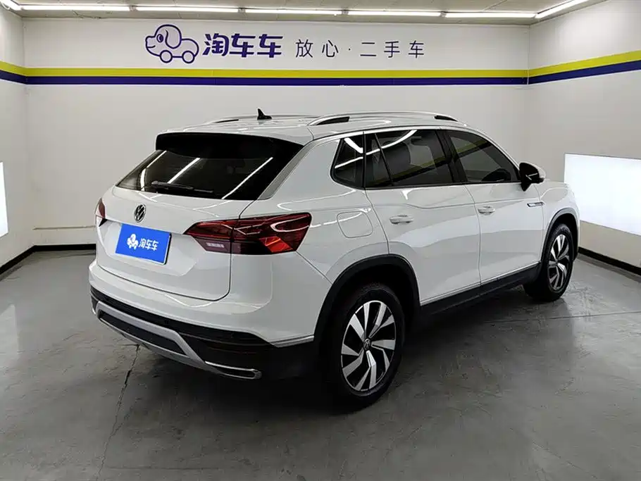 Volkswagen Tayron 2022 280TSI 2WD Luxury Smart Connect Edition фото 3