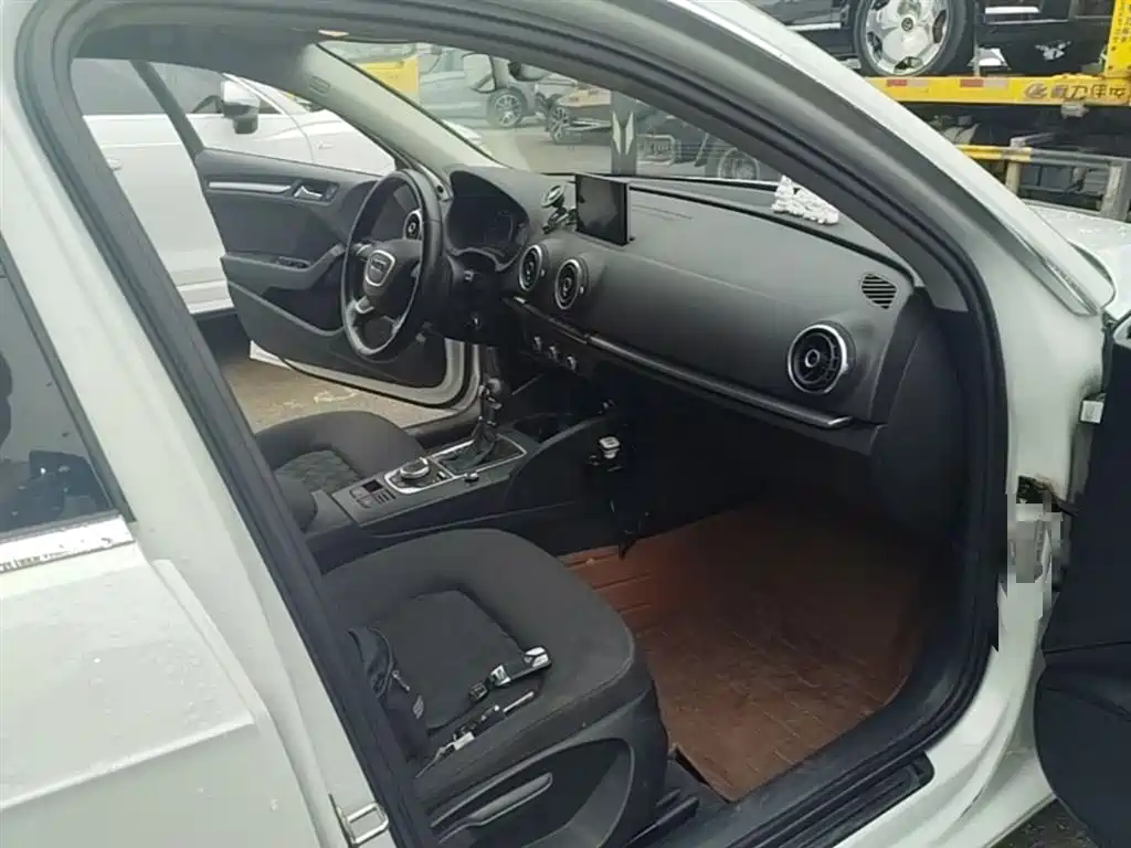 Audi A3 2016 Sportback 35 TFSI Progressive фото 11