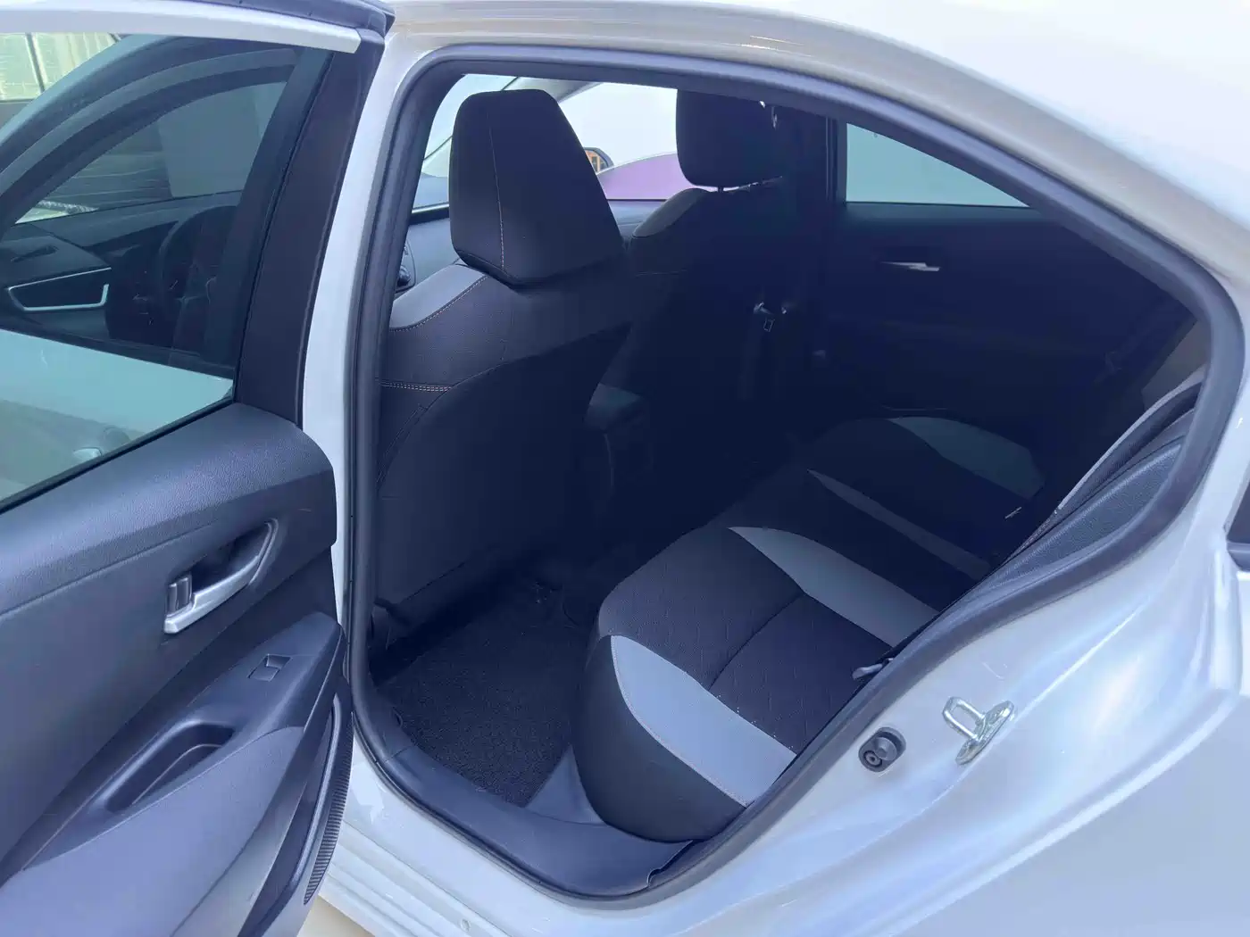 Toyota Corolla 2022 1.2T S-CVT Pioneer PLUS Edition фото 9
