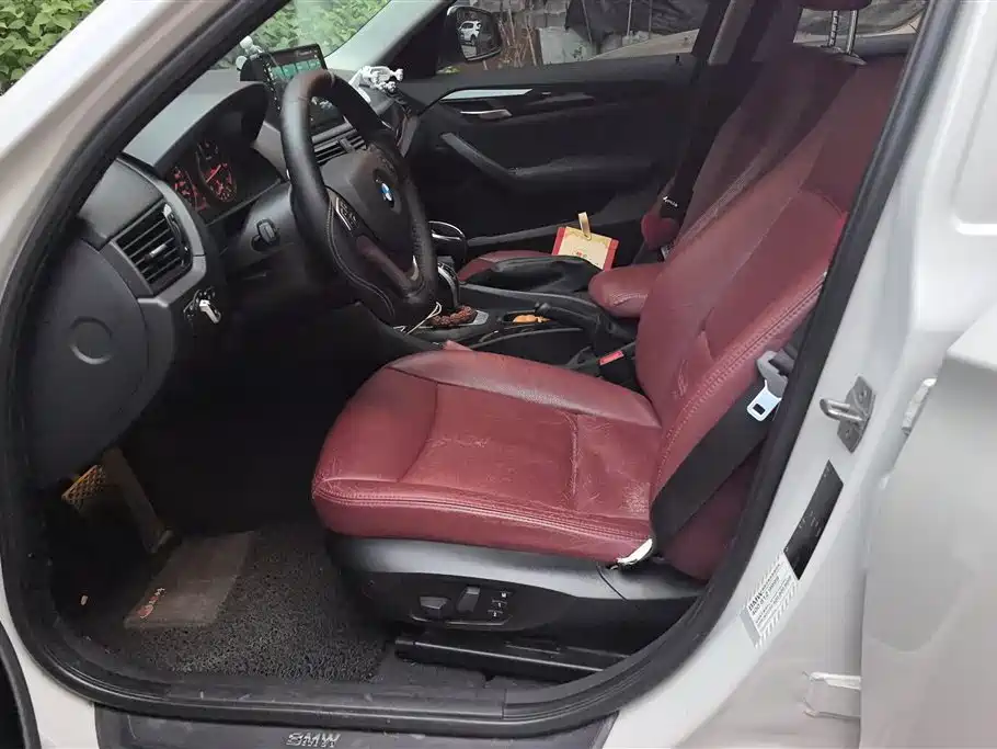 BMW X1 2015 Model sDrive18i Fashion Advanced Edition фото 9